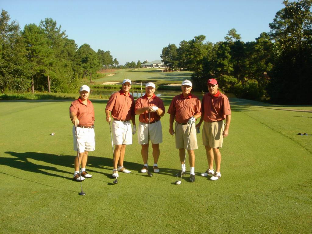 2005/09(Sept)/03(Pinehurst)/02(Round-1)/1024x768_2005-09-08-02-1st-Round-Course-8.JPG