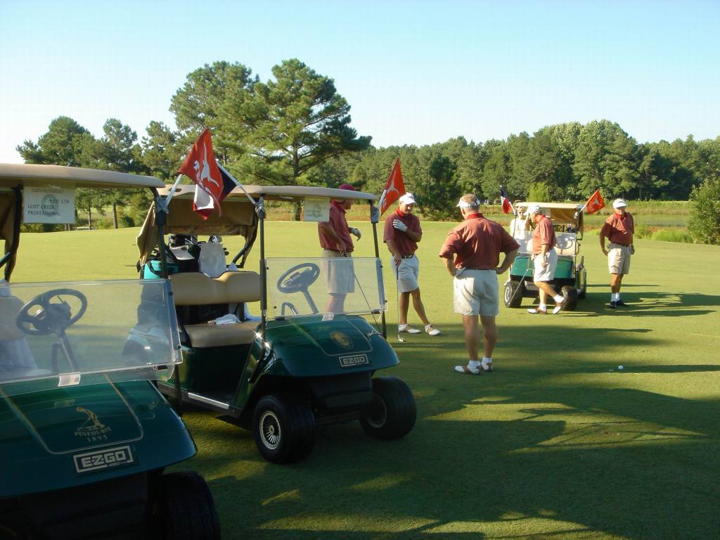 2005/09(Sept)/03(Pinehurst)/02(Round-1)/1024x768_2005-09-08-04-1st-Round-Course-8.JPG