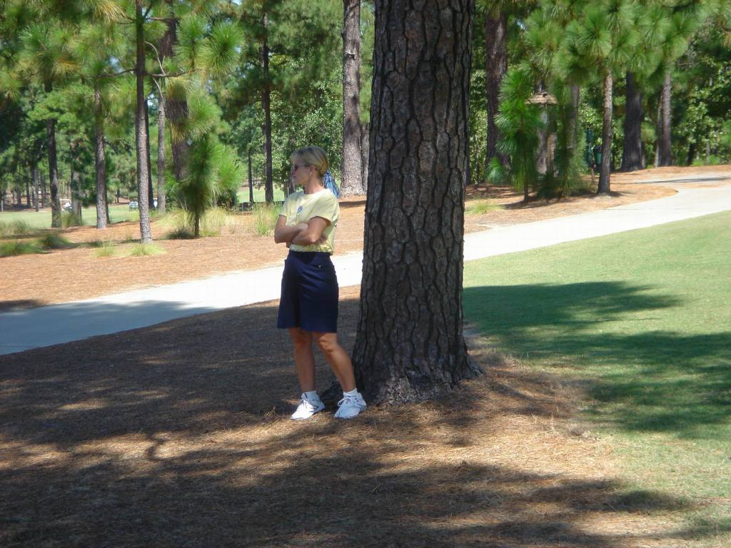 2005/09(Sept)/03(Pinehurst)/02(Round-1)/1024x768_2005-09-08-14-1st-Round-Course-8.JPG