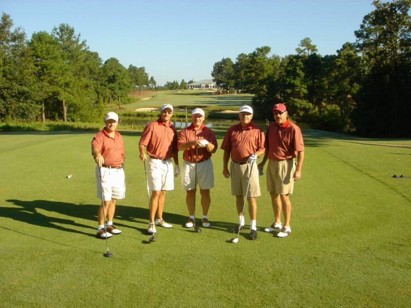 2005/09(Sept)/03(Pinehurst)/02(Round-1)/800x600_2005-09-08-02-1st-Round-Course-8.JPG