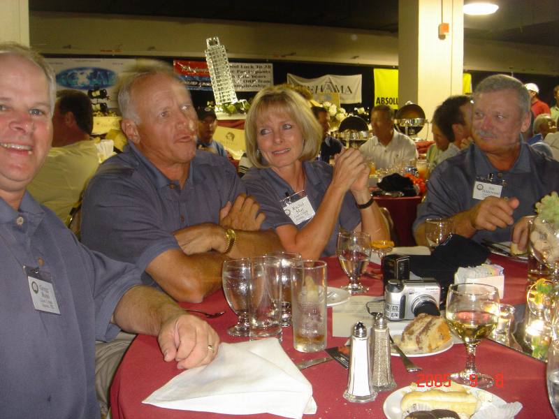 2005/09(Sept)/03(Pinehurst)/02(Round-1)/800x600_2005-09-08-24-International-Cuisine.JPG