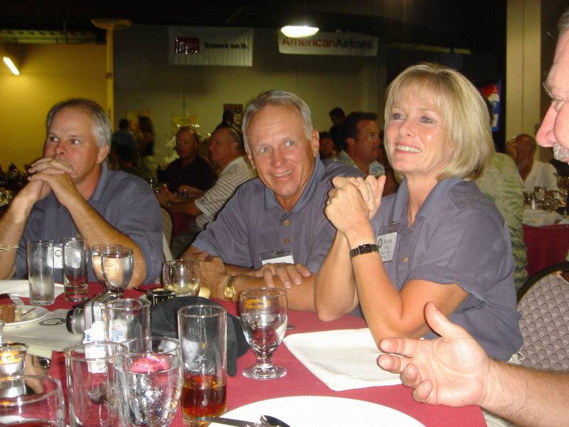 2005/09(Sept)/03(Pinehurst)/02(Round-1)/800x600_2005-09-08-25-International-Cuisine.JPG
