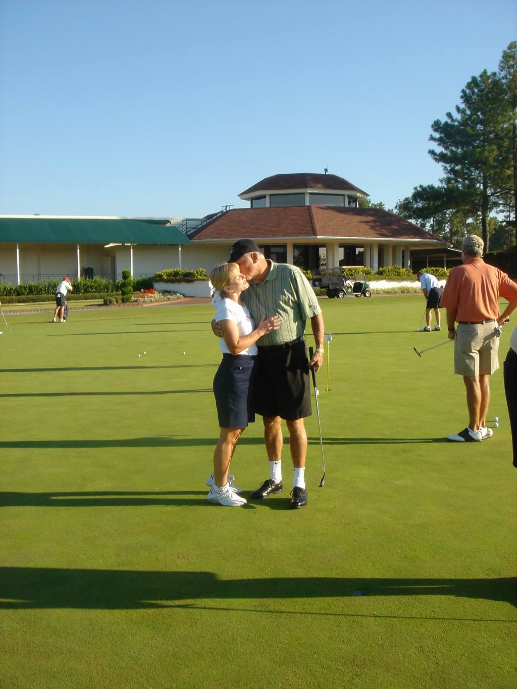 2005/09(Sept)/03(Pinehurst)/03(Round-2)/1024x768_2005-09-09-00-2ndRound-Course2.JPG