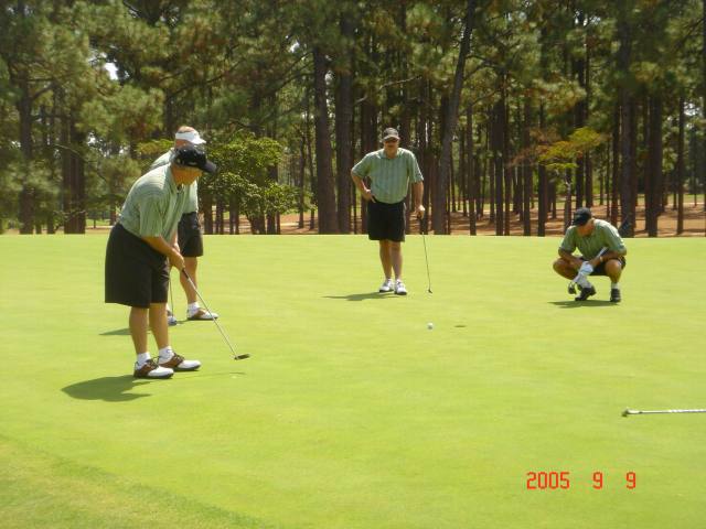 2005/09(Sept)/03(Pinehurst)/03(Round-2)/640x480_2005-09-09-31-2ndRound-Course2.JPG