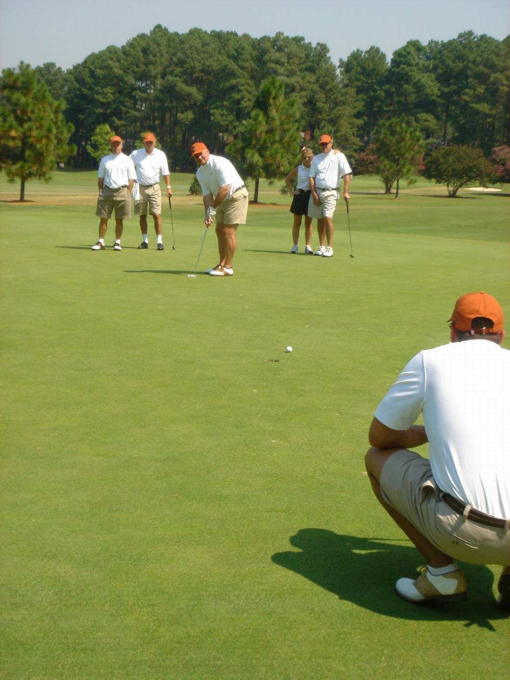 2005/09(Sept)/03(Pinehurst)/04(Round-3)/1024x768_2005-09-10-35-Round3-Course5.JPG