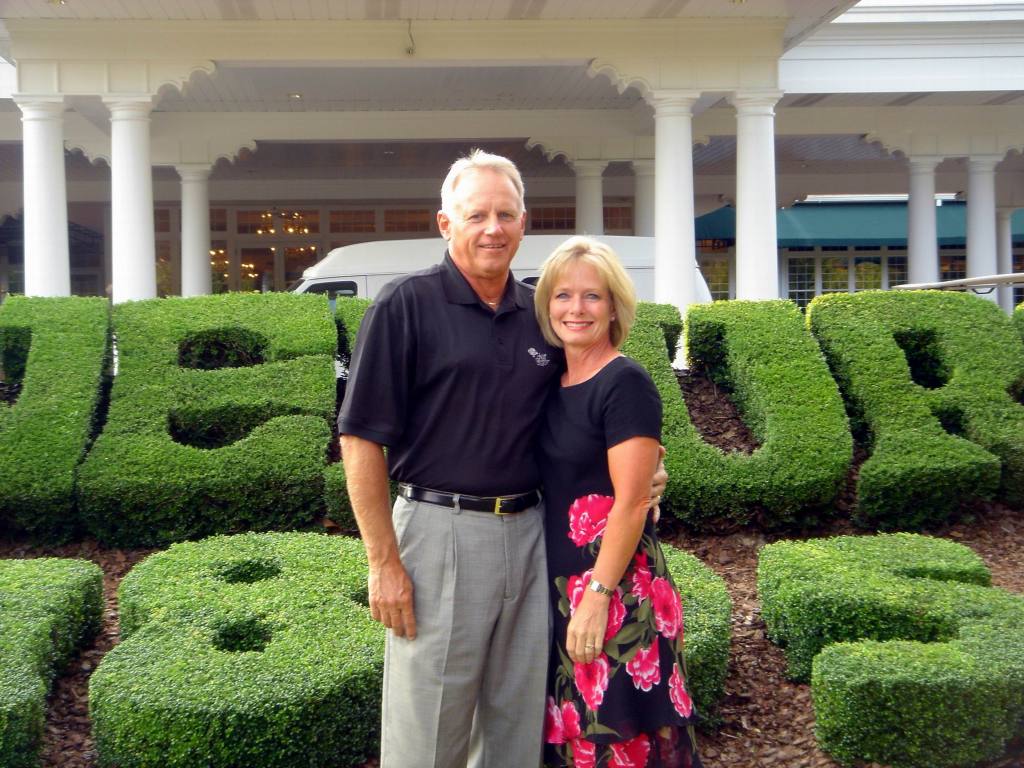 2005/09(Sept)/03(Pinehurst)/04(Round-3)/1024x768_2005-09-10-76-Awards-Evening.JPG