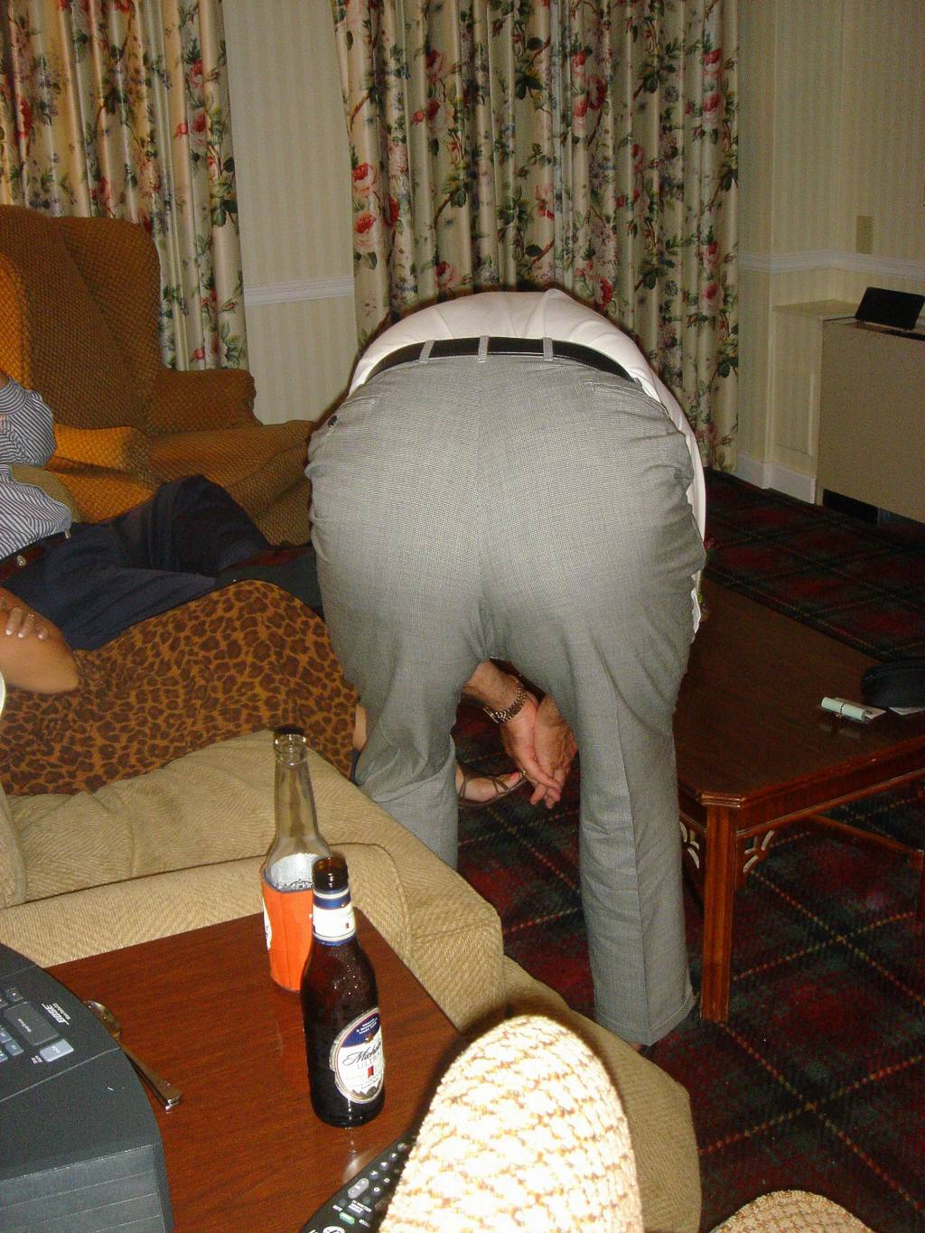 2005/09(Sept)/03(Pinehurst)/04(Round-3)/1024x768_2005-09-10-93-Longhorns-Buckeye-Game.JPG
