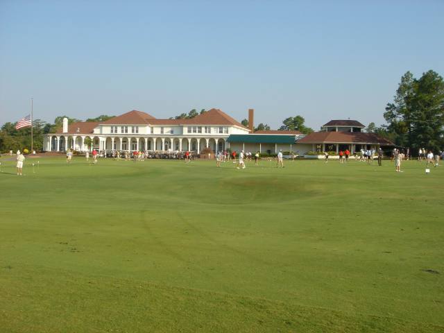 2005/09(Sept)/03(Pinehurst)/04(Round-3)/640x480_2005-09-10-00-Round3-Course5.JPG