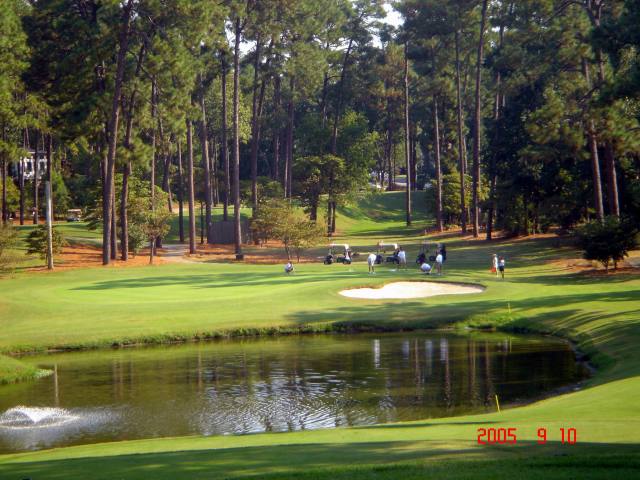 2005/09(Sept)/03(Pinehurst)/04(Round-3)/640x480_2005-09-10-19-Round3-Course5.JPG