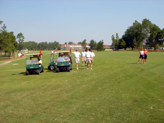 2005/09(Sept)/03(Pinehurst)/04(Round-3)/640x480_2005-09-10-24-Round3-Course5.JPG