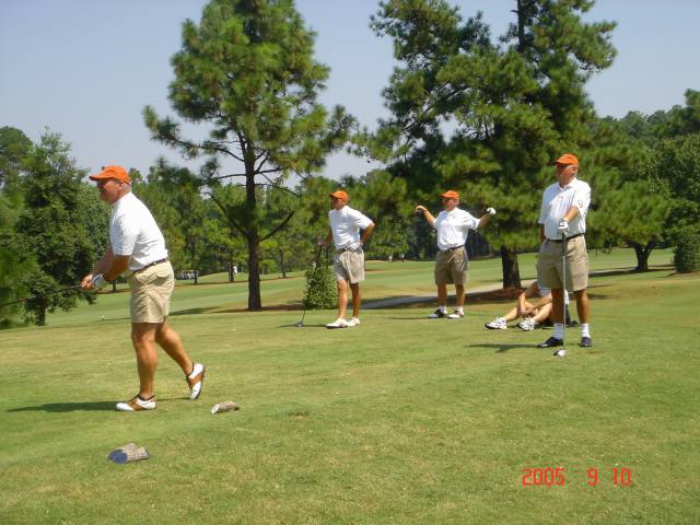 2005/09(Sept)/03(Pinehurst)/04(Round-3)/640x480_2005-09-10-38-Round3-Course5.JPG