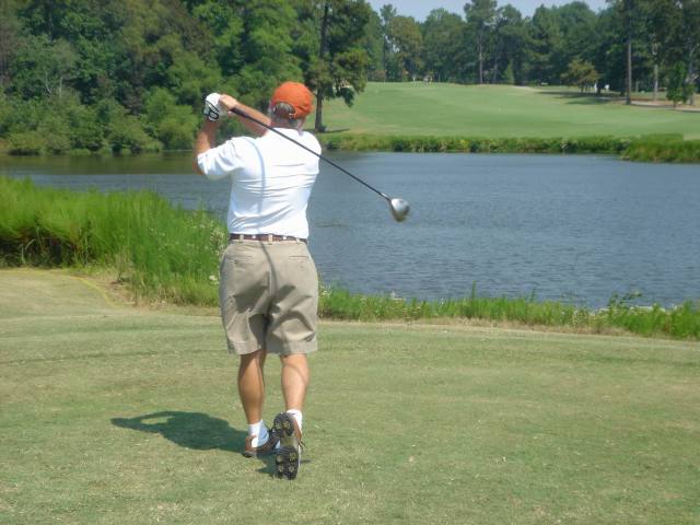 2005/09(Sept)/03(Pinehurst)/04(Round-3)/640x480_2005-09-10-53-Round3-Course5.JPG