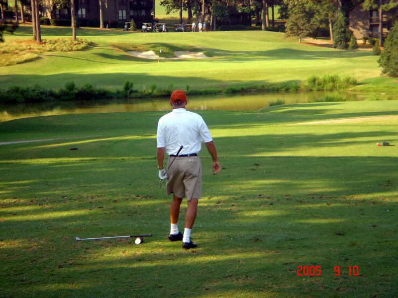2005/09(Sept)/03(Pinehurst)/04(Round-3)/800x600_2005-09-10-08-Round3-Course5.JPG