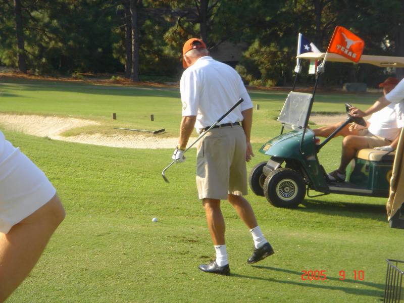 2005/09(Sept)/03(Pinehurst)/04(Round-3)/800x600_2005-09-10-16-Round3-Course5.JPG