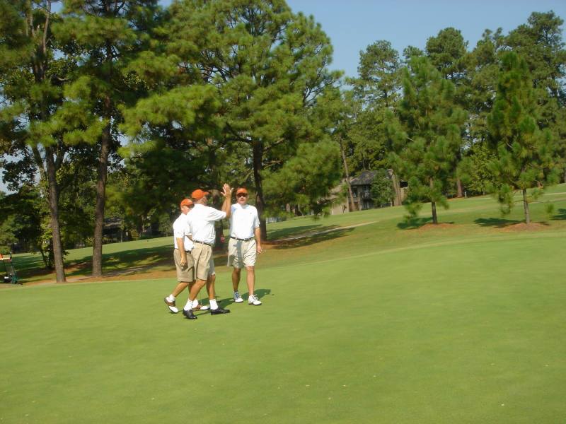2005/09(Sept)/03(Pinehurst)/04(Round-3)/800x600_2005-09-10-20-Round3-Course5.JPG
