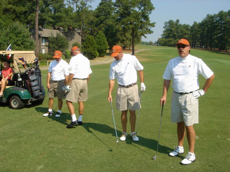 2005/09(Sept)/03(Pinehurst)/04(Round-3)/800x600_2005-09-10-27-Round3-Course5.JPG