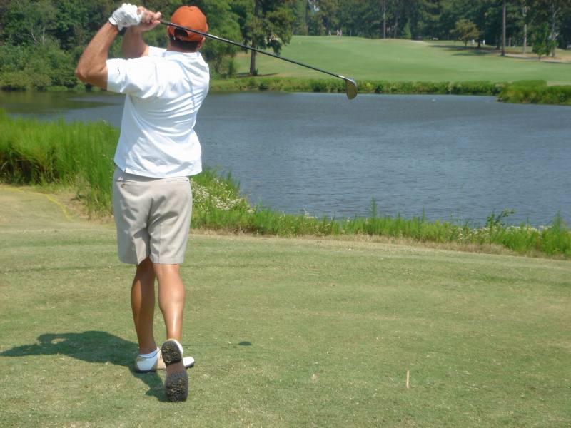 2005/09(Sept)/03(Pinehurst)/04(Round-3)/800x600_2005-09-10-54-Round3-Course5.JPG