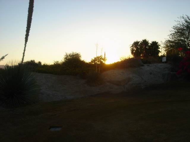2005/10(Oct)/02(Golf-Palm-Desert)/640x480_2005-10-08-29-Desert-Willow-Morning-Walk.JPG