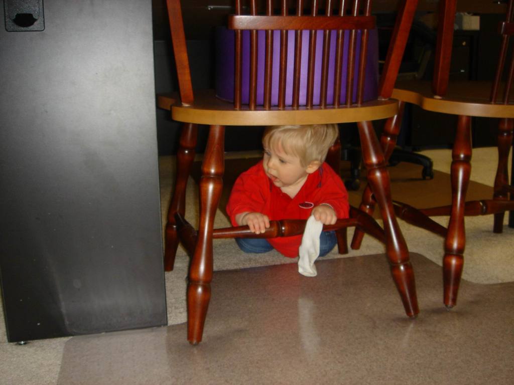 2005/10(Oct)/03(Ian)/1024x768_2005-10-28-03-Ian-7-months.JPG