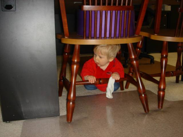 2005/10(Oct)/03(Ian)/640x480_2005-10-28-03-Ian-7-months.JPG