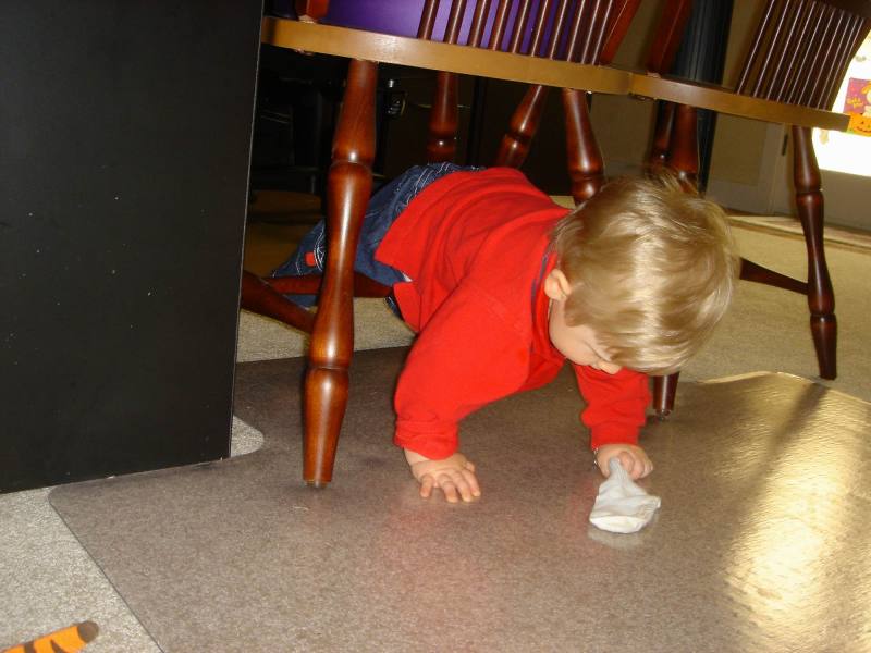 2005-10-28-05-Ian-7-months.JPG