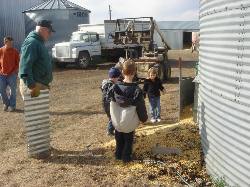 2005-11-05-19-Farm.JPG