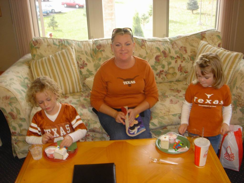 2005-11-05-03-90thBD-Gramphi.JPG