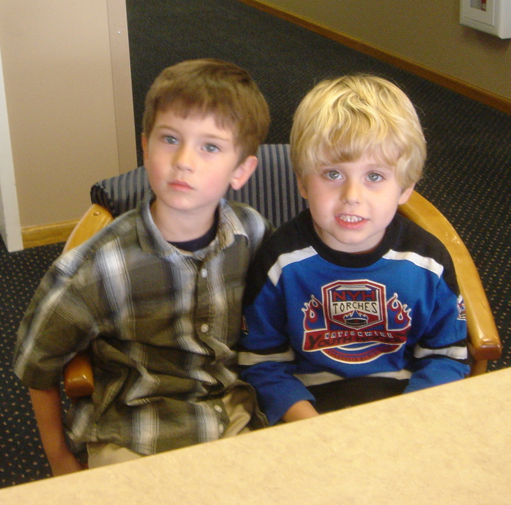 2005/11(Nov)/03(Gramphi-Birthday)/1024x768_2005-11-05-11-90thBD-Gramphi.JPG