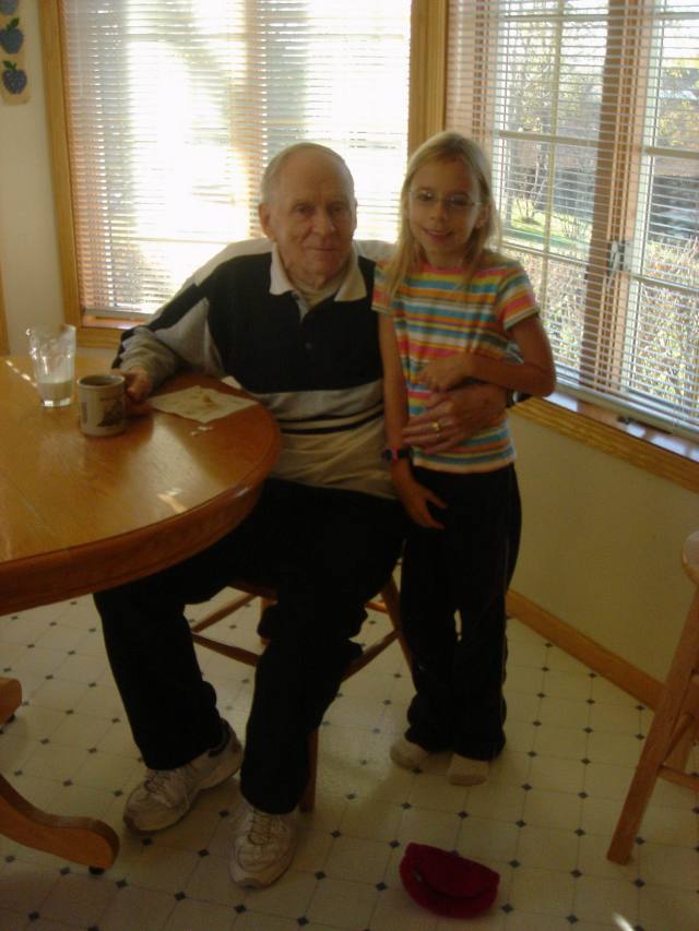 2005-11-06-05-Grandpa-Onna.JPG