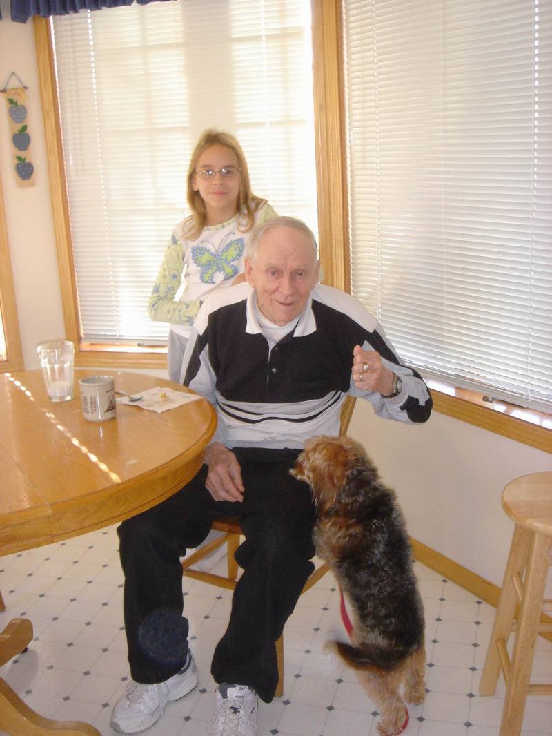 2005-11-06-07-Grandpa-Brooke.JPG