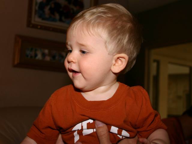 2005/11(Nov)/05(Family-Thanksgiving)/640x480_2005-11-25-Thanksgiving-14.JPG