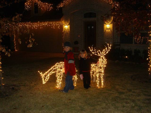 2005/12(Dec)/01(Christmas-Lights)/01(Justin-SteinerRanch)/640x480_2005-12-04-06.JPG