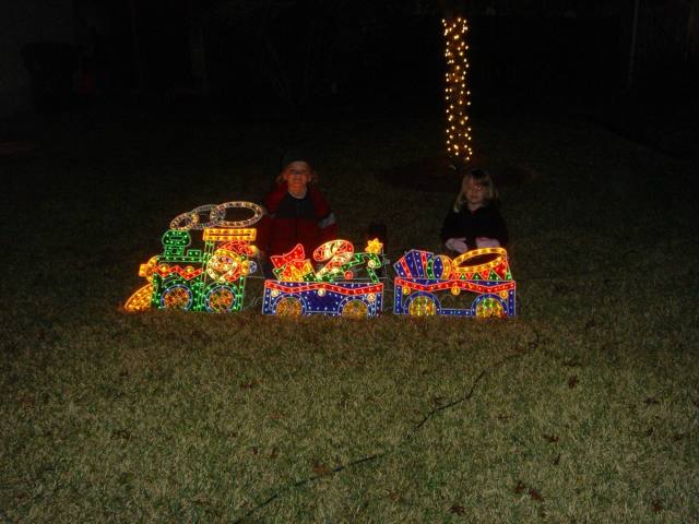 2005/12(Dec)/01(Christmas-Lights)/01(Justin-SteinerRanch)/640x480_2005-12-04-07.JPG