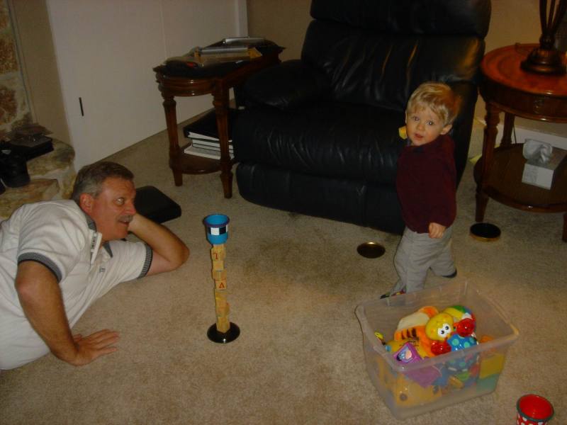 2006/01(Jan)/01(Misc)/800x600_2006-01-06-06-Ian.JPG