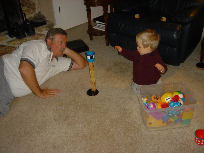 2006/01(Jan)/01(Misc)/800x600_2006-01-06-08-Ian.JPG