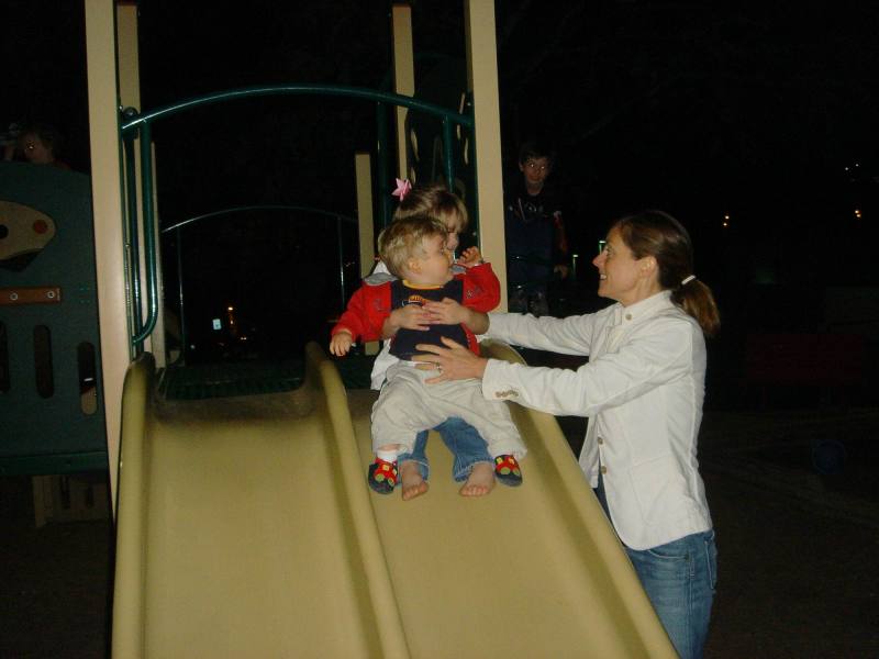 2006/01(Jan)/02(Justins-BD)/800x600_2006-01-12-AE-Justins-33rdBD.JPG