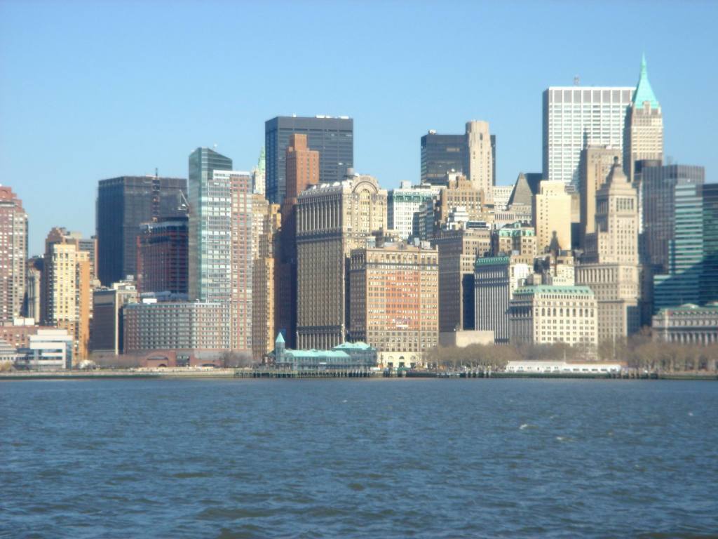 2006/01(Jan)/04(NYC)/1024x768_2006-01-28-21-Statue-Liberty-tour.JPG