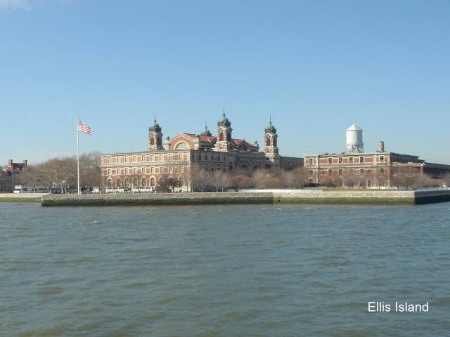 2006-01-28-05-Statue-Liberty-tour.JPG
