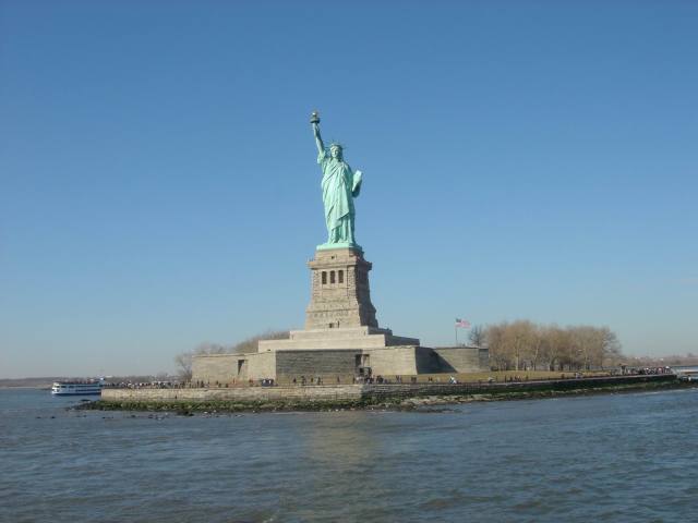 2006-01-28-10-Statue-Liberty-tour.JPG