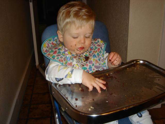 2006-02-10-Babysitting-Kylas4thBD-06.JPG