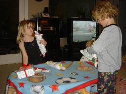 2006-02-10-Babysitting-Kylas4thBD-08.JPG