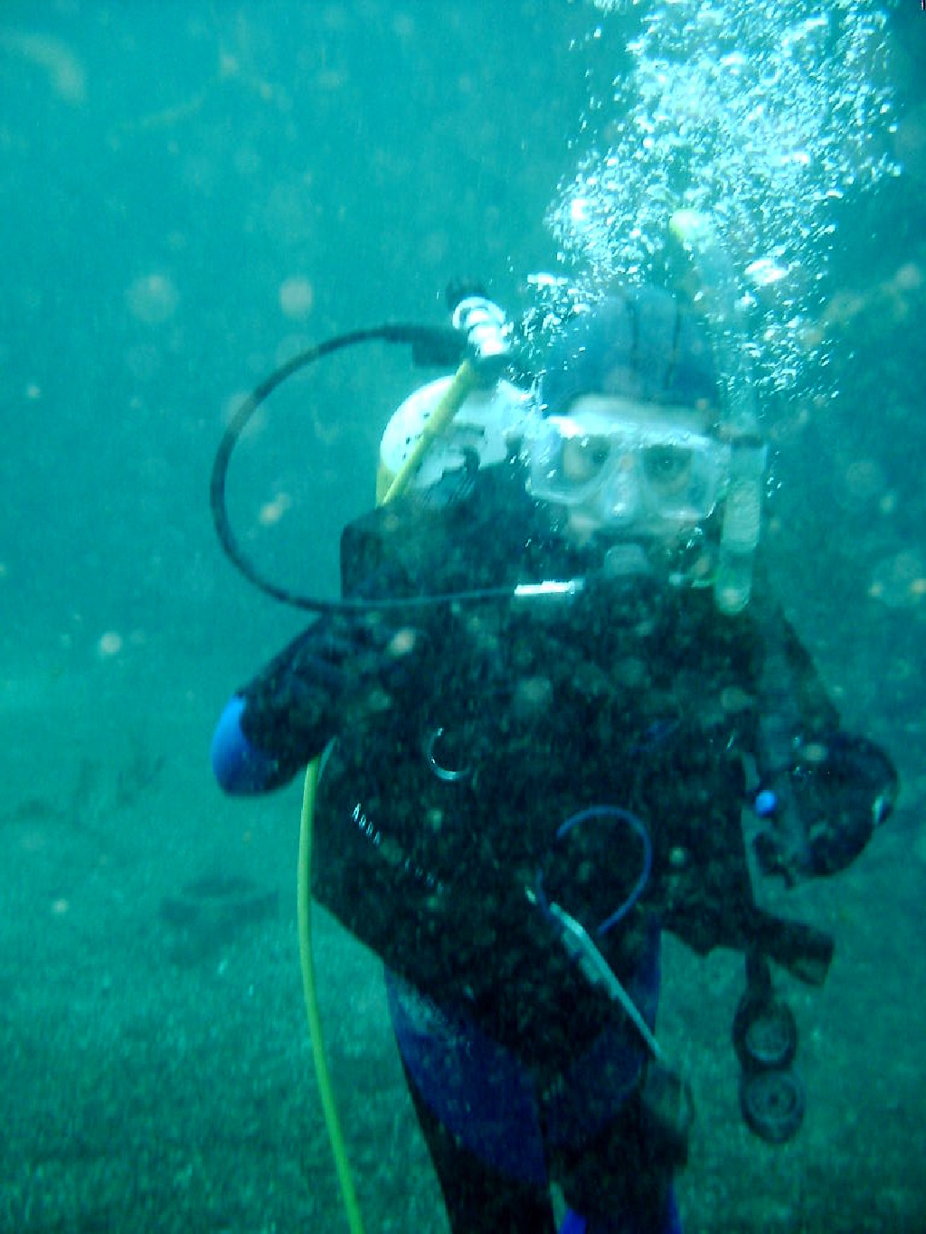 2006/02(Feb)/04(SCUBA-Aquarena-Springs)/1024x768_2006-02-19-16-Nick.JPG