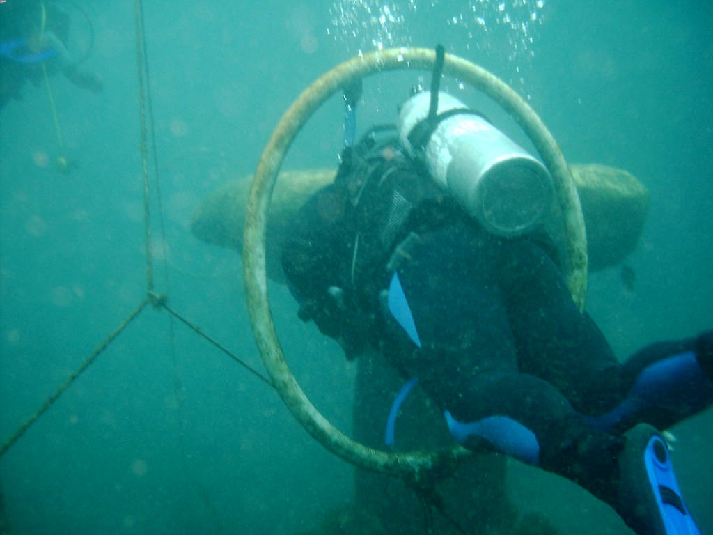 2006/02(Feb)/04(SCUBA-Aquarena-Springs)/1024x768_2006-02-19-31-Jim.JPG