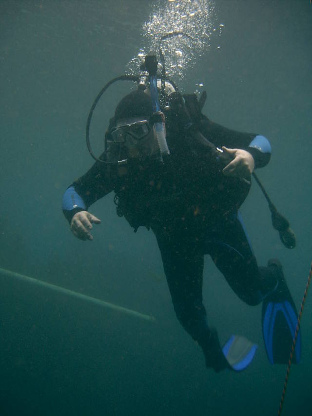 2006/02(Feb)/04(SCUBA-Aquarena-Springs)/640x480_2006-02-19-08-Jim.JPG