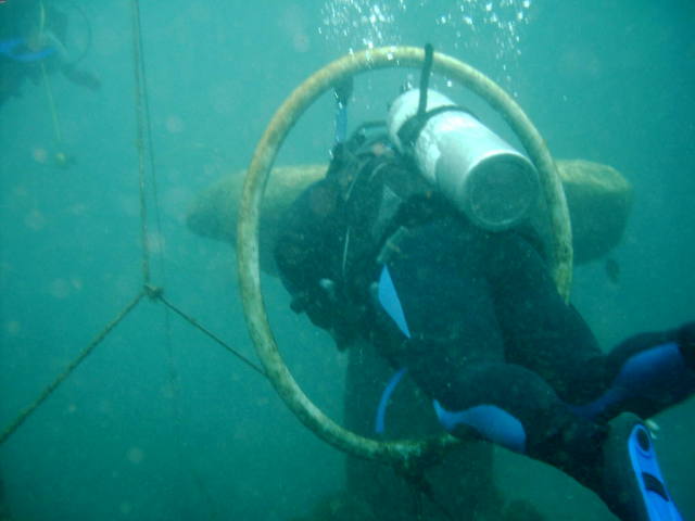 2006/02(Feb)/04(SCUBA-Aquarena-Springs)/640x480_2006-02-19-31-Jim.JPG