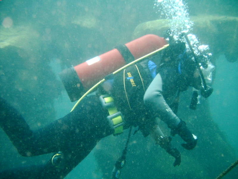 2006/02(Feb)/04(SCUBA-Aquarena-Springs)/800x600_2006-02-19-35-Janeen.JPG