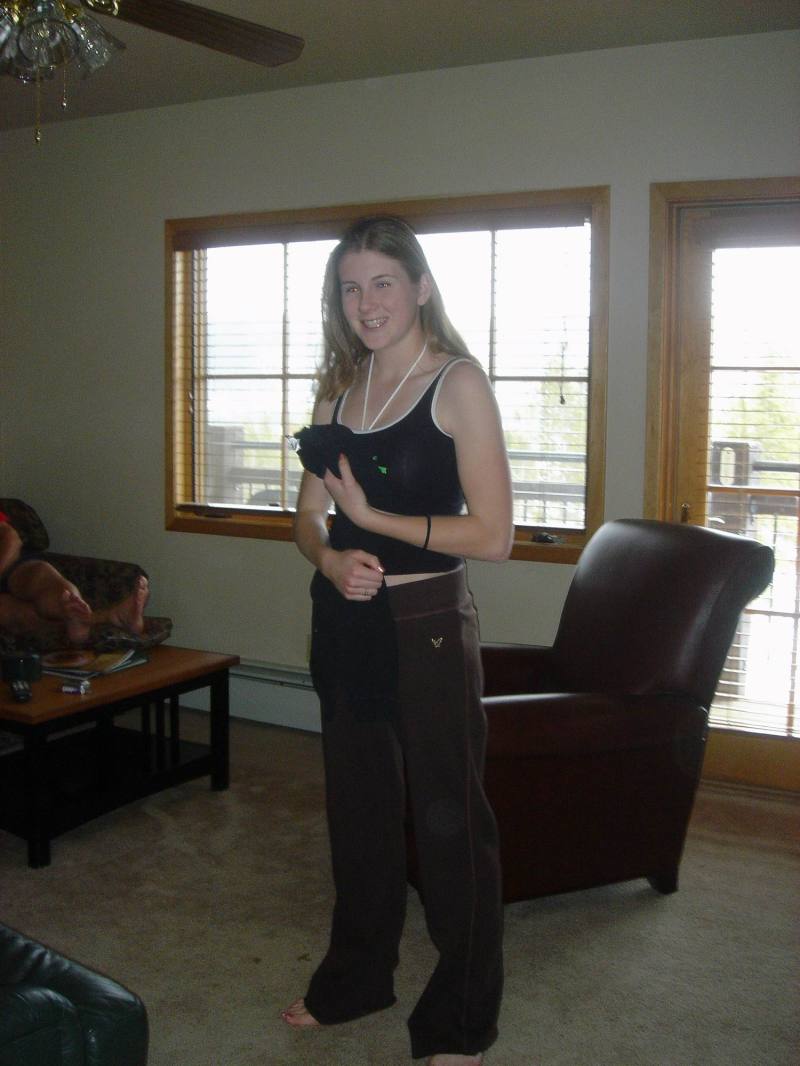 2006/03(Mar)/04(Colorado-Ski-Trip)/800x600_2006-03-15-01-Breck-Timeshare.JPG