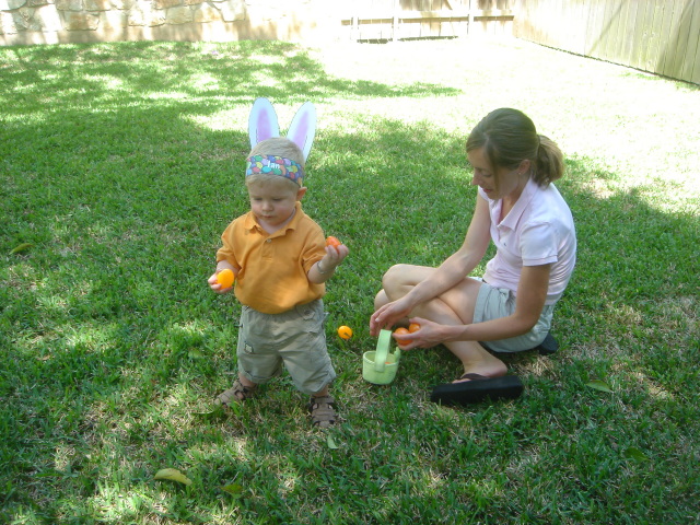 2006-04-16-31-THE-EGG-HUNT.JPG