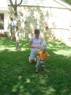 2006-04-16-24-THE-EGG-HUNT.JPG