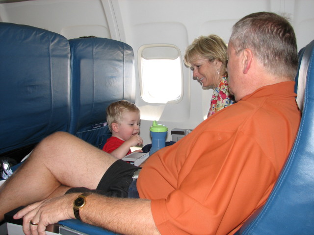 2006/05(May)/02(StMaarten)/640x480_2006-05-20-09-InFlight.jpg